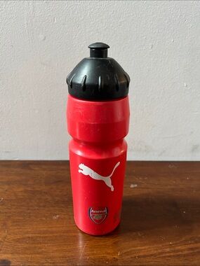 Red Arsenal Puma 25oz Sports Water Bottle